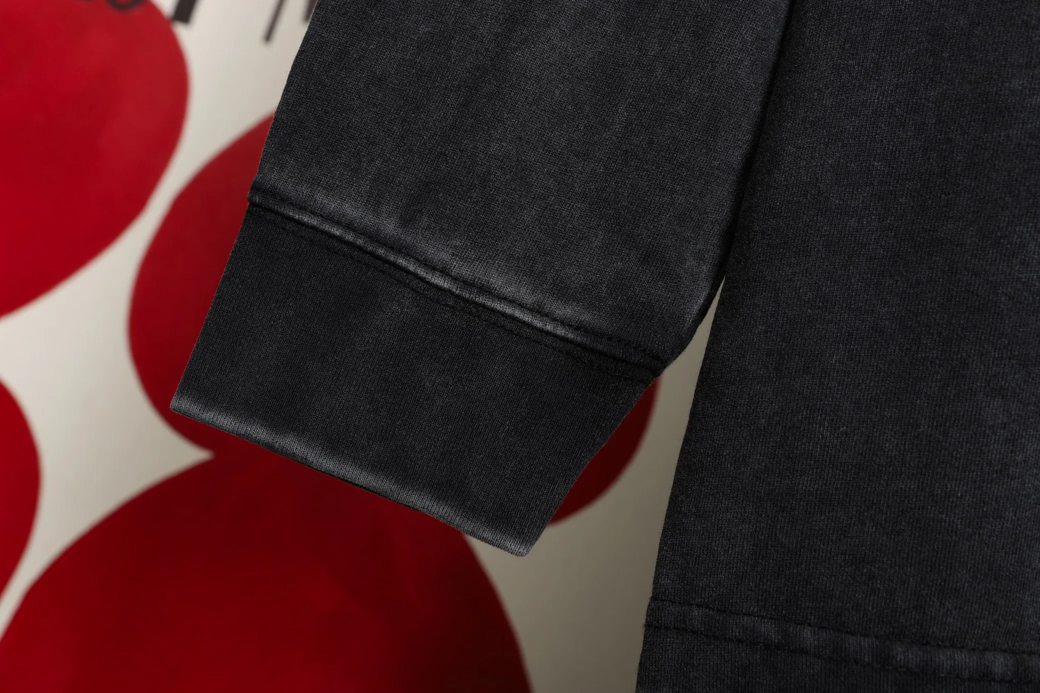 🅿️280 High-quality 25803 2025 early autumn new release🔥 Croxin washed distressed disc length T, 270g high weight double yarn plain fabric, and both the fabric and the garment have been washed, which is equivalent to two washing processes to prevent shrinkage.